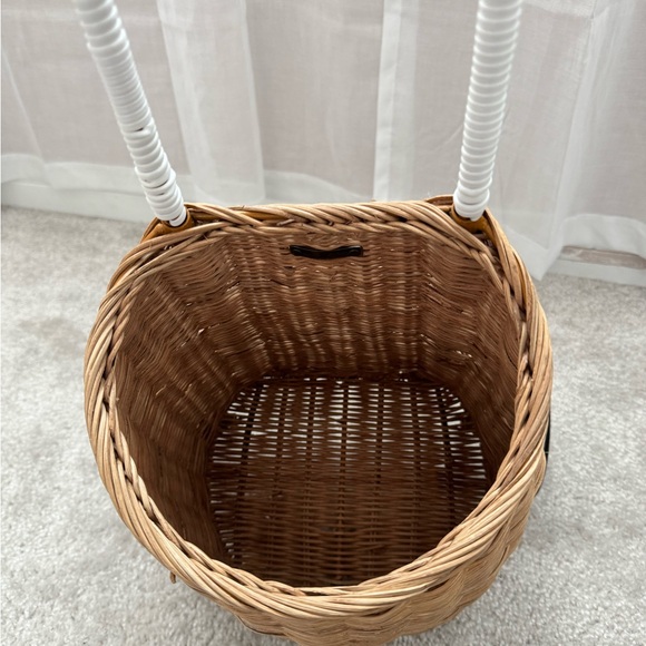 LUGGY WHEELED RATTAN BASKET - Picture 7 of 9